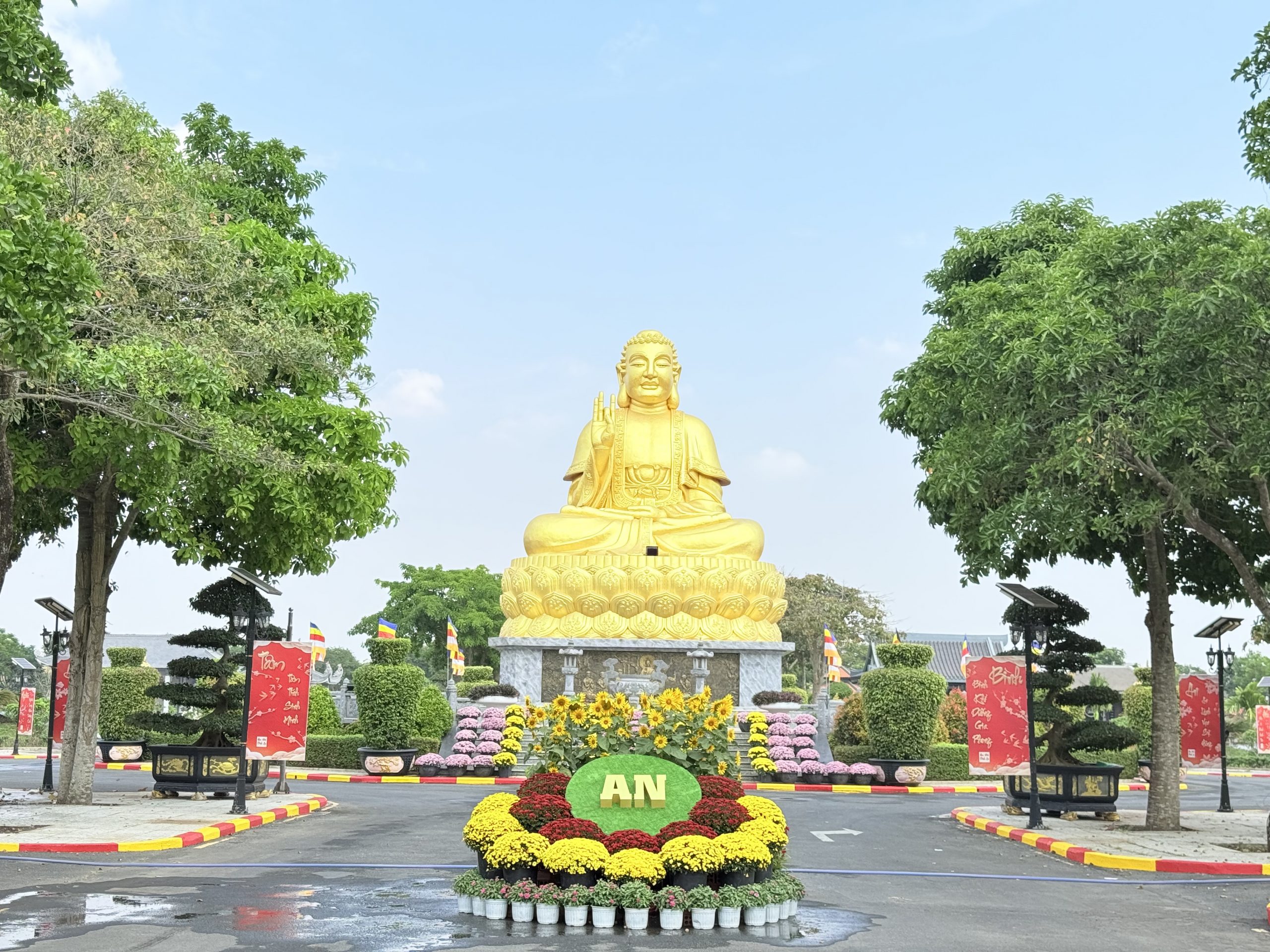 Tảo mộ đầu năm và những điều kiêng kỵ ai cũng cần biết