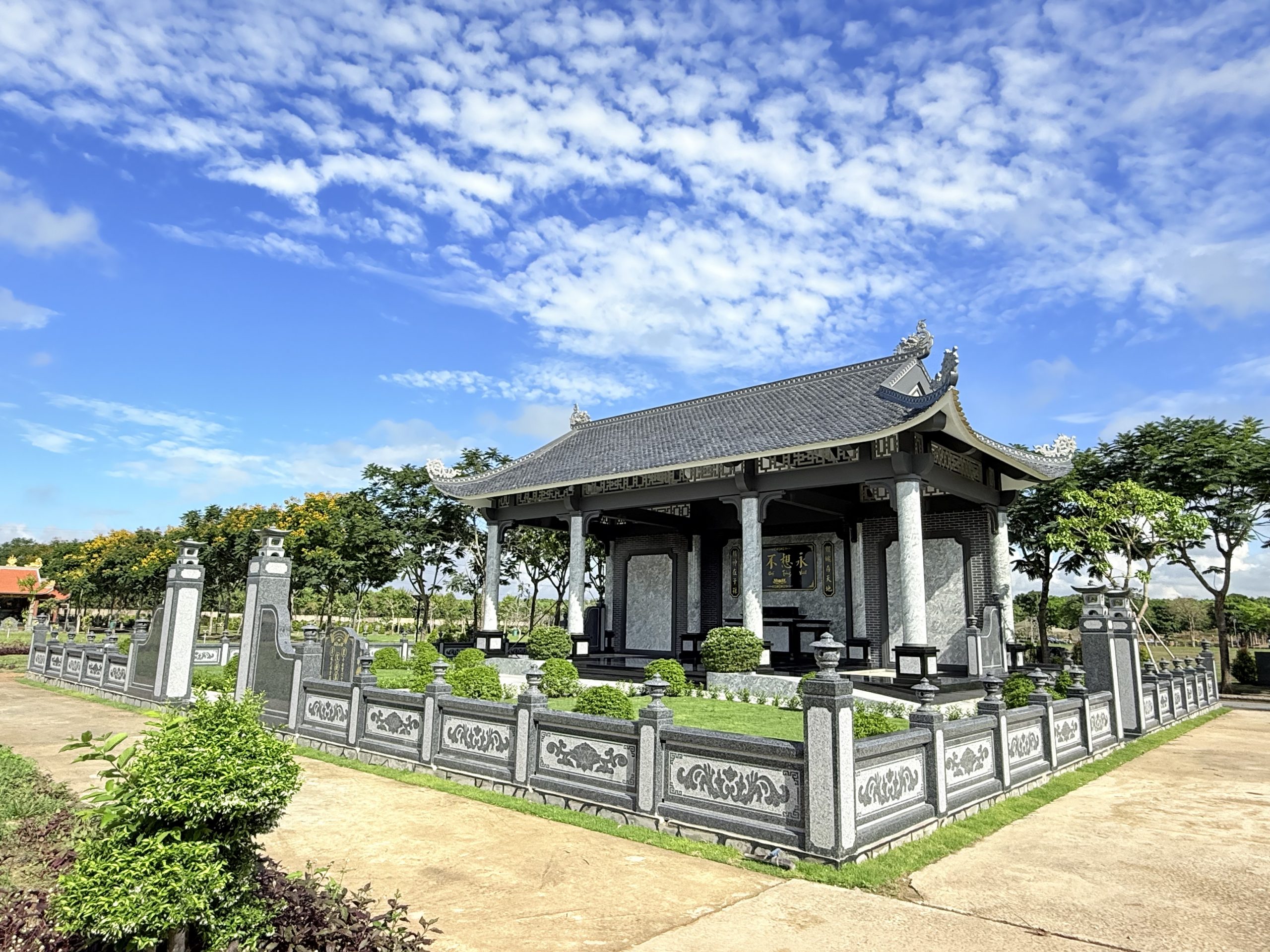 Vì sao người xưa coi trọng mộ phần hơn cả nhà ở?